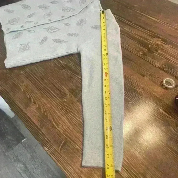 Light Blue Long Sleeve Wool Granny Cardigan with Embroidered Leaf Motif - Picture 3 of 8